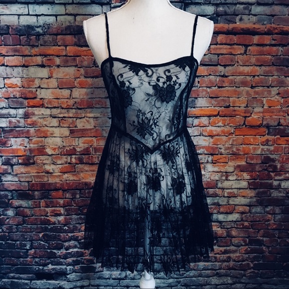 Dresses & Skirts - Lace Dress